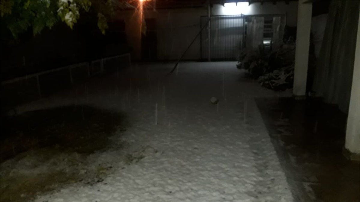 Este miércoles comenzó a nevar en el llano.