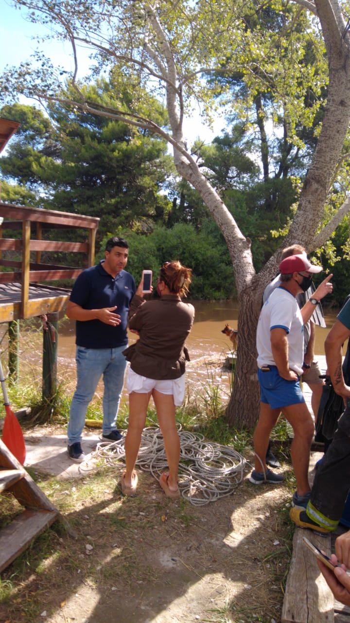 Buscan a un hombre que ingresó a nadar al arroyo de Claromecó y desapareció