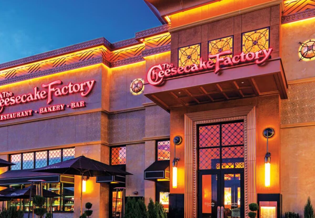 Abrió el primer local de The Cheesecake Factory en Argentina: dónde queda y cuáles son los precios