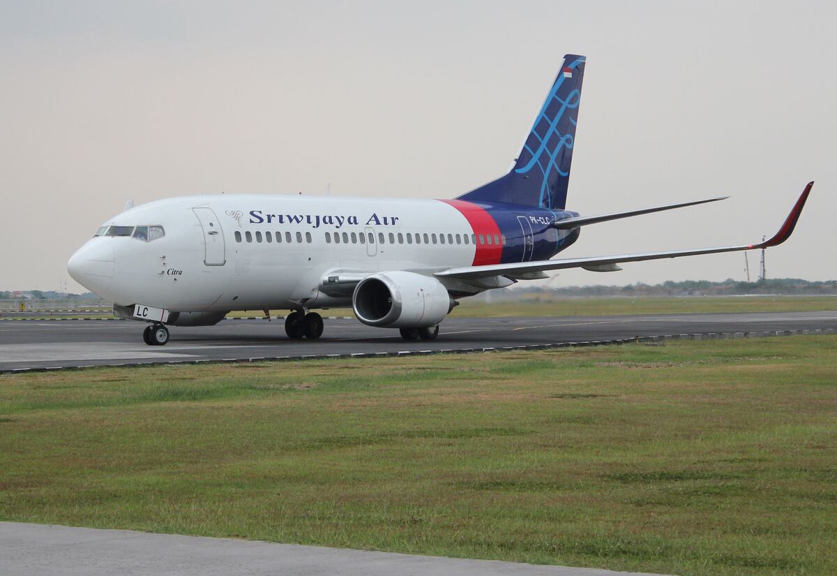 Tragedia en Indonesia: se estrelló un avión con 62 personas a bordo y no hay sobrevivientes