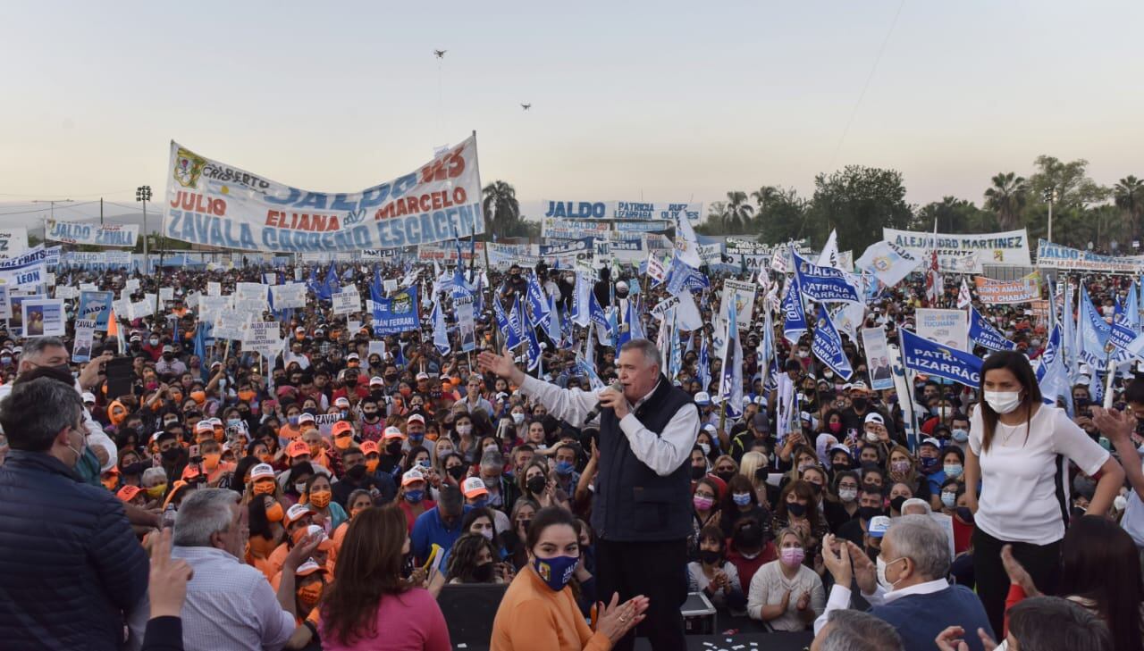 Jaldo cerró la campaña en Famaillá.