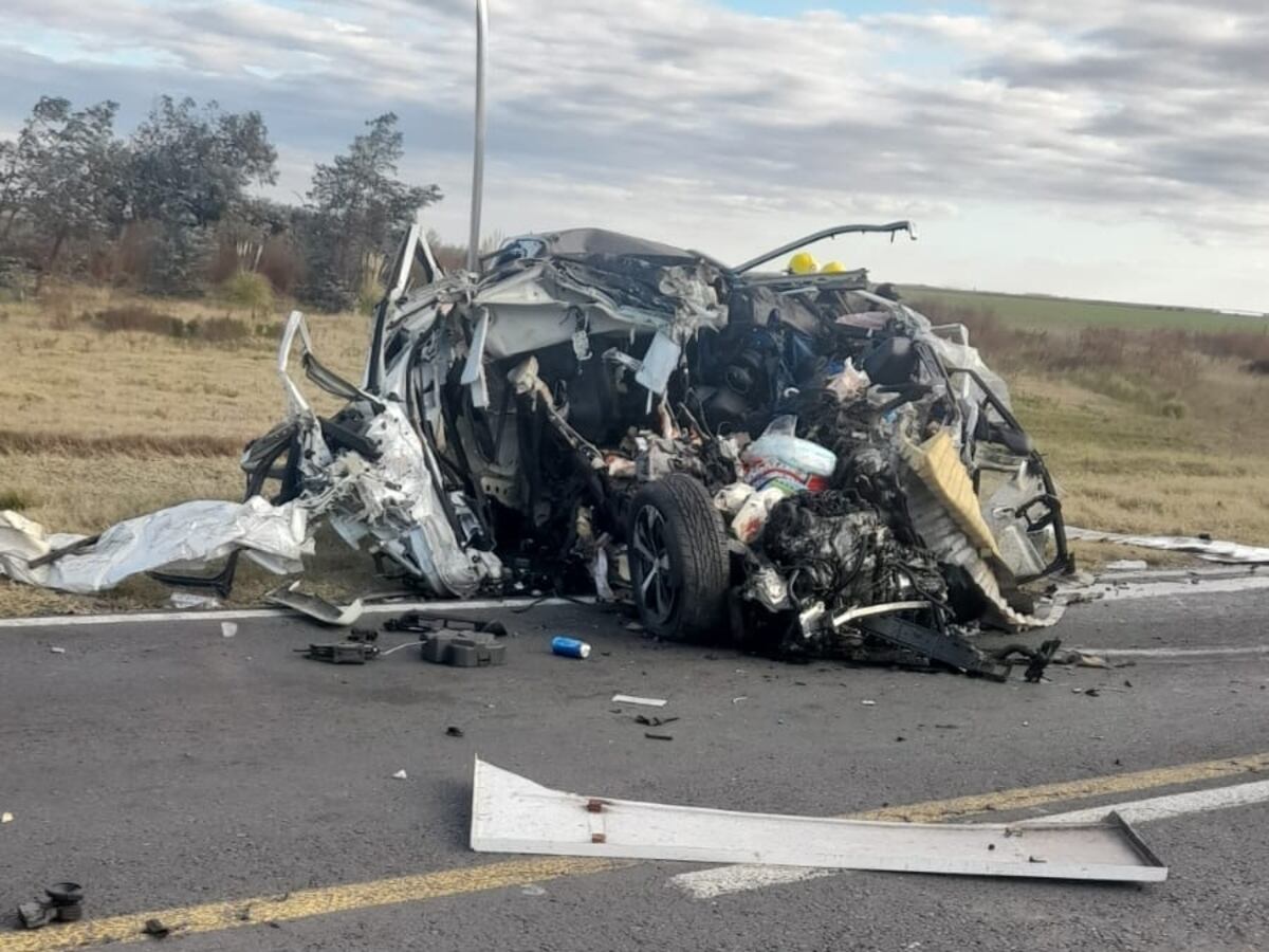 Imágenes impactantes: un siniestro vial dejó cuatro muertos en Córdoba
