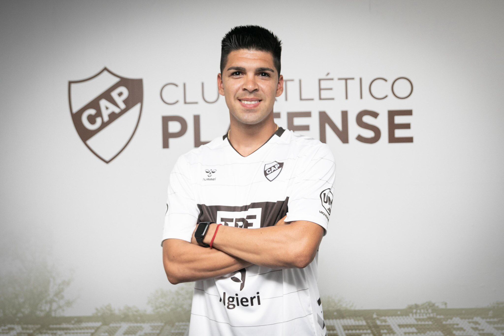 Fernando Juárez vuelve al fútbol argentino (Platense)