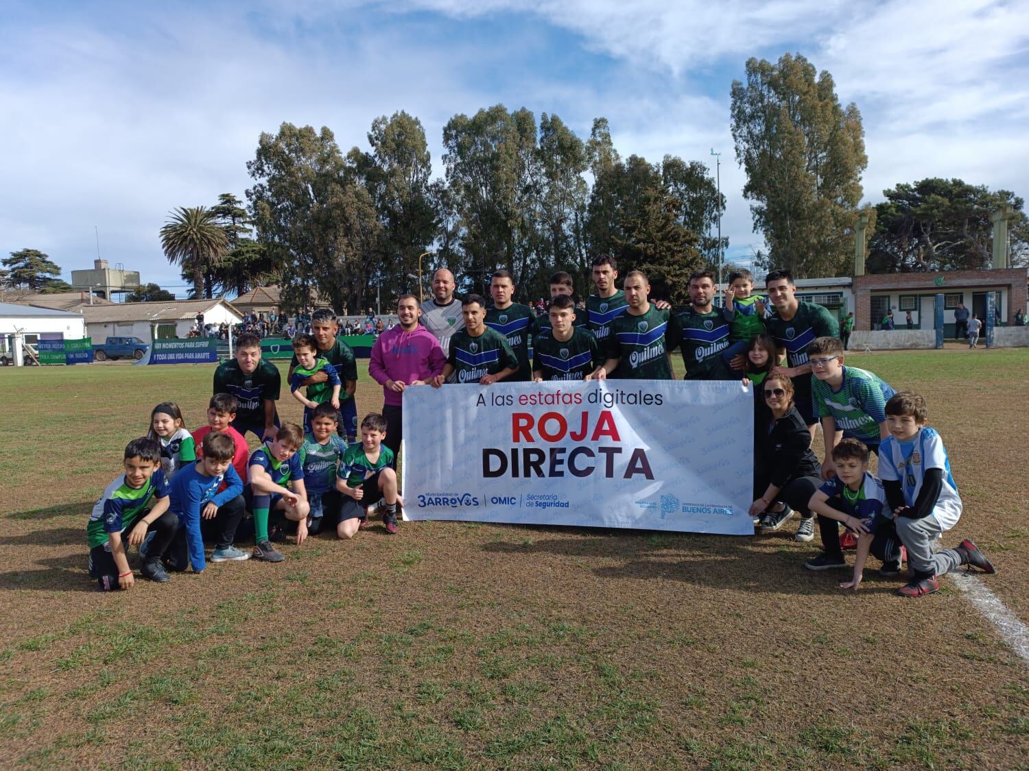 La Secretaría de Seguridad de Tres Arroyos lanzó la campaña "a las estafas digitales Roja Directa" en las canchas