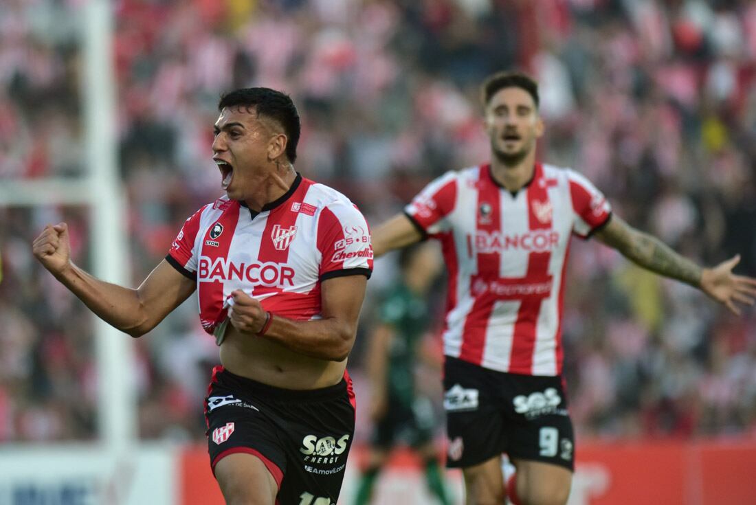 Instituto vs Nueva Chicago en el Monumental de Alta Córdoba. (Facundo Luque)