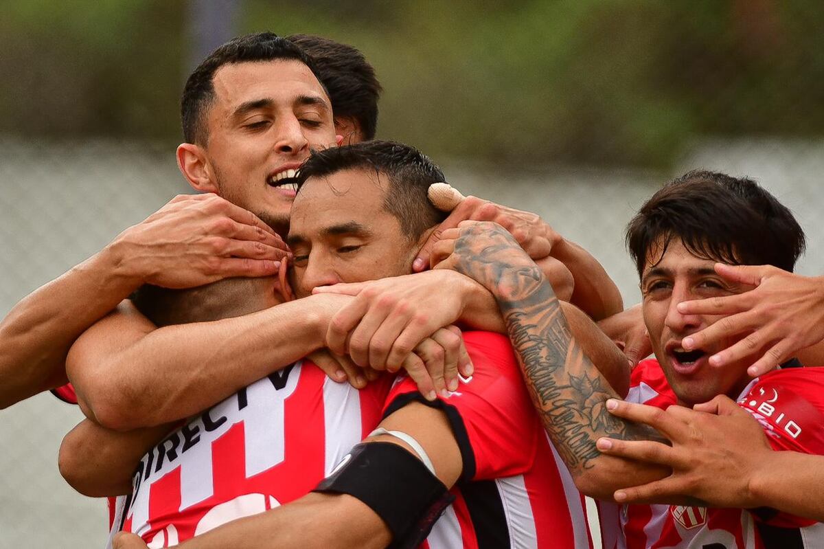 Instituto lo dio vuelta y le ganó a Villa Dálmine