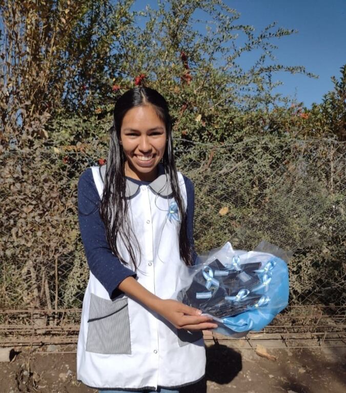 Micaela Romano, la joven trabajadora rural que se recibió de docente.