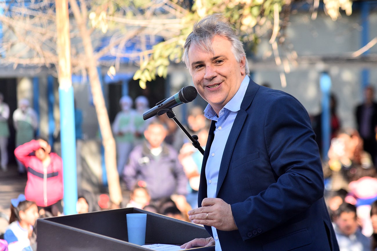 El Intendente Martín Llaryora inaugura dos aulas de la escuela Dr. Horacio García, de barrio Villa Cornú. (Pedro Castillo / la Voz)