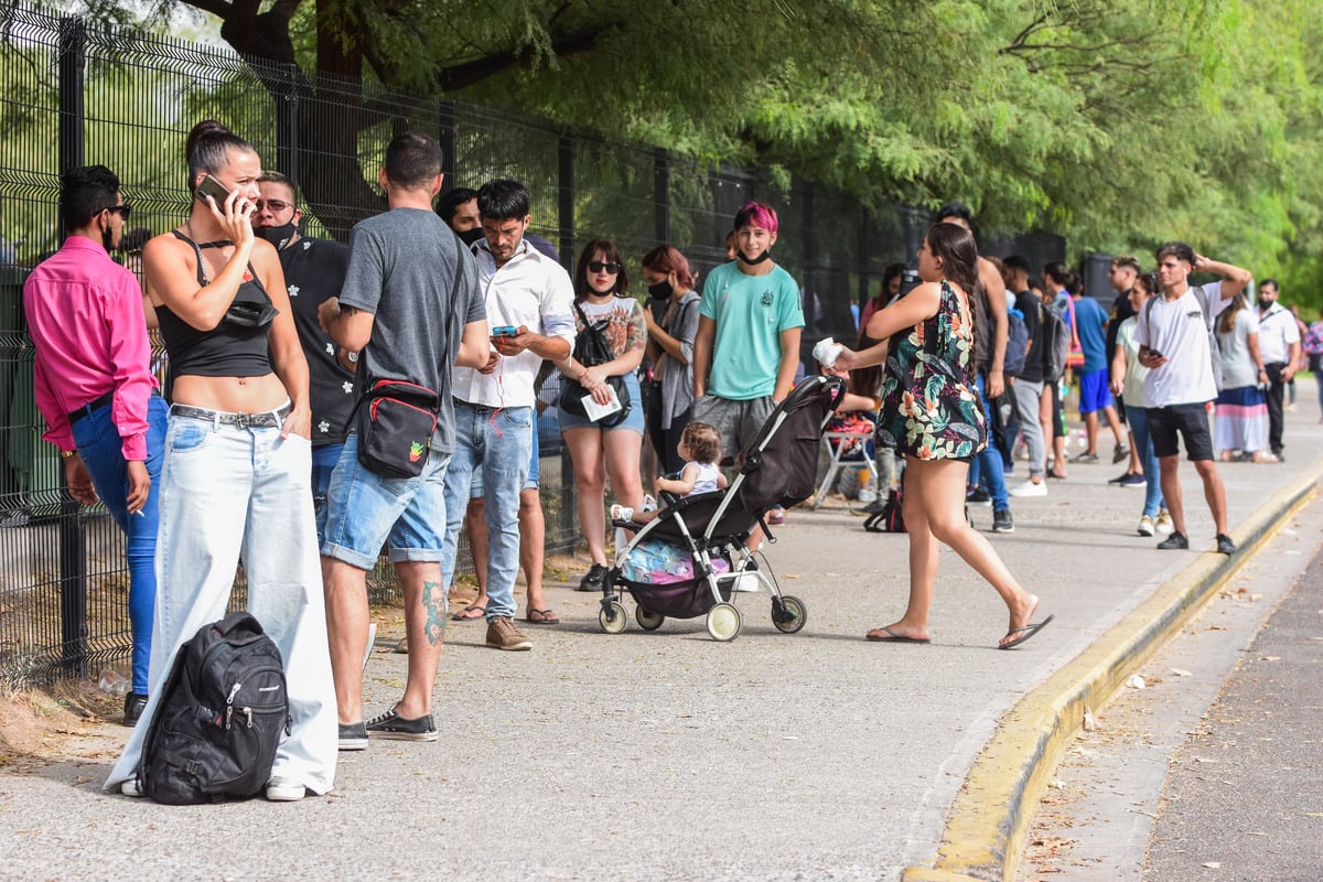 Casting de La Voz Argentina en Mendoza, llegaron para audionar de desde diferentes provincias.
Foto: Mariana Villa / Los Andes