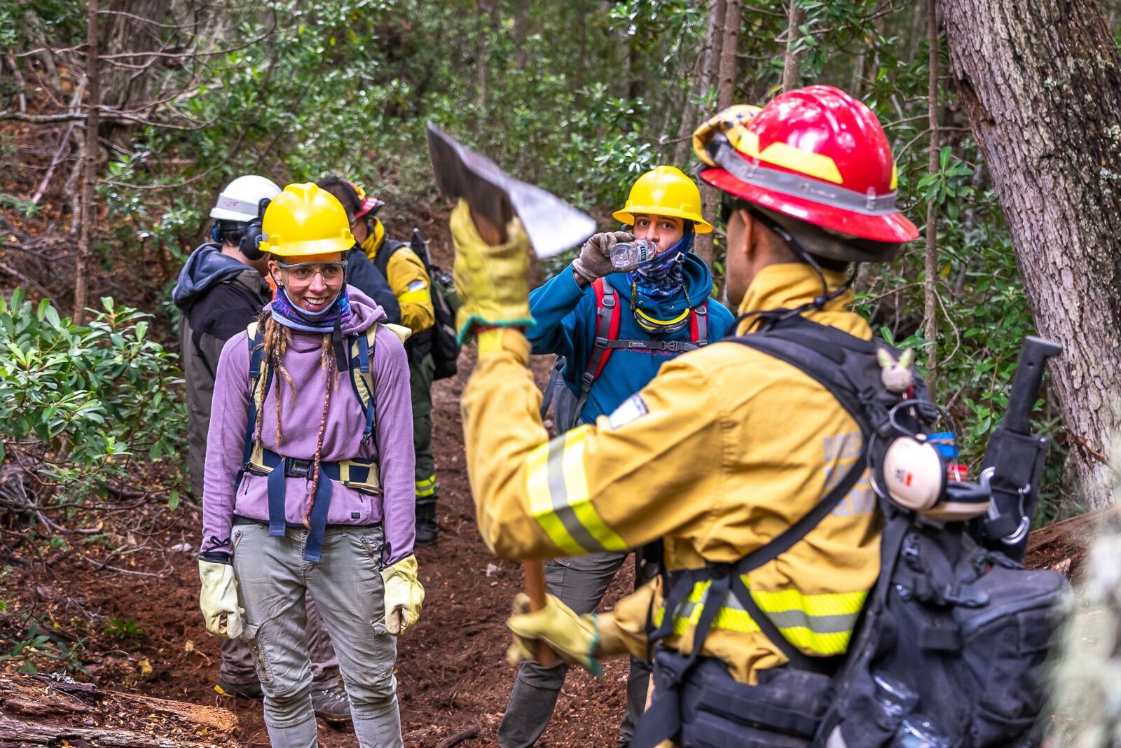 Ushuaia: finalizó el primer curso inicial para combatientes de incendios forestales