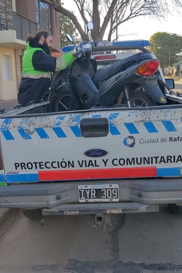 Secuestraron una moto que estaba con varias infracciones