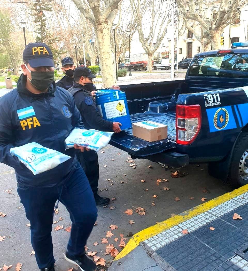 Policía Federal allanó un laboratorio clandestino de hipoclorito de sodio. 