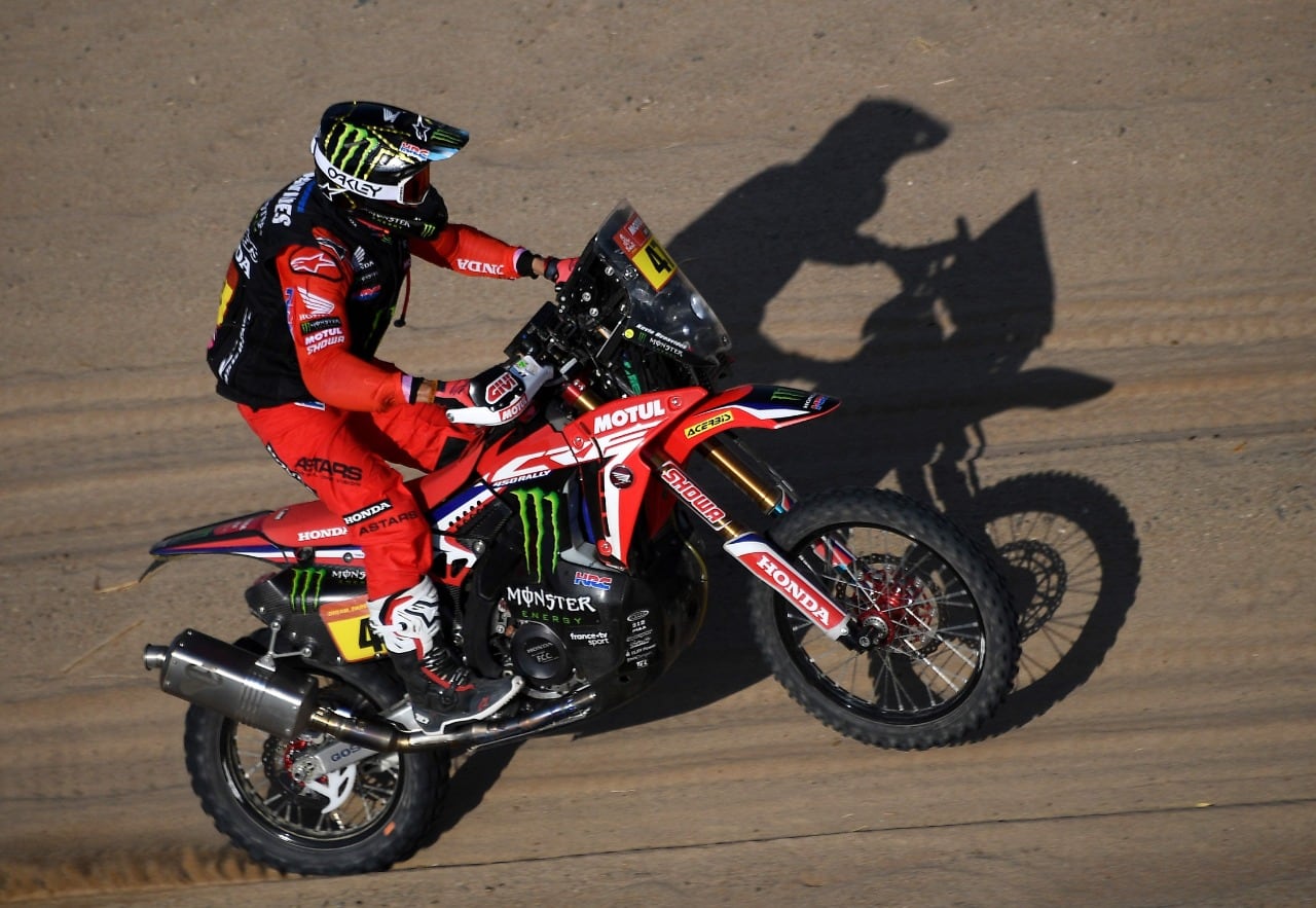 Kevin Benavides podría dar a Argentina una histórica victoria en Motos en esta 43a edición del Dakar.