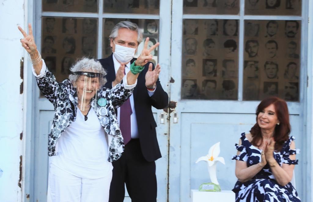 Alberto Fernández y Cristina Kirchner encabezaron un acto en la ex ESMA (Foto: Presidencia)