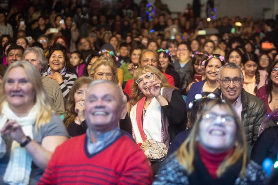 Durante las primeras noche de la Fiesta se pudo contabilizar más de 8000 espectadores. A ese número se le agregan los más de 30000 personas que siguieron los espectáculos por diferentes plataformas virtuales.