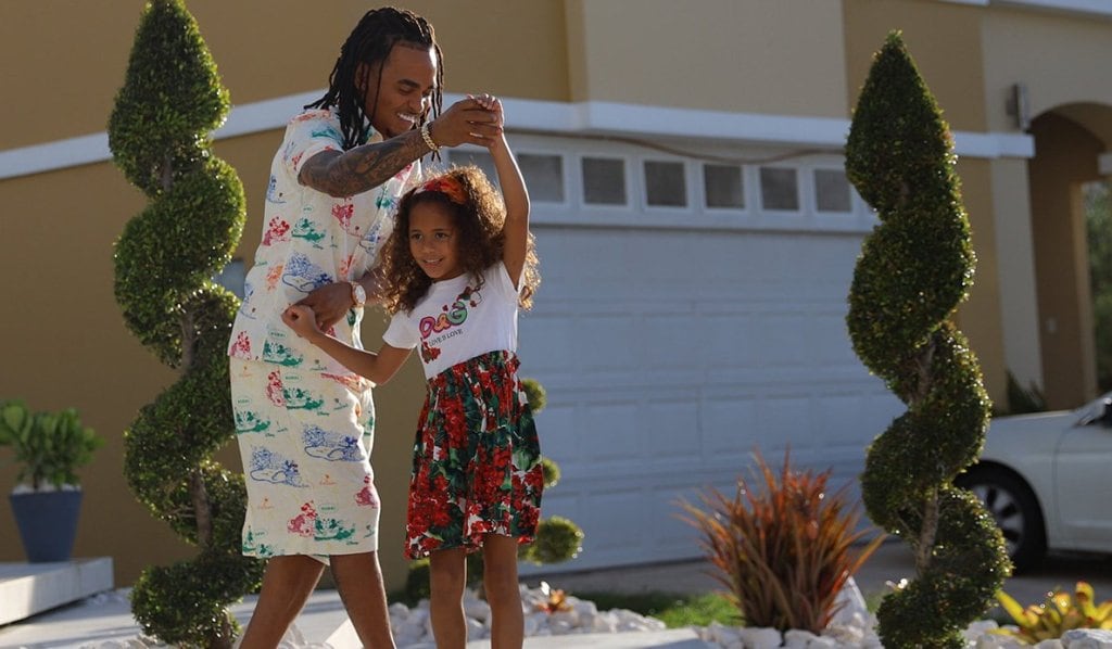 Ozuna junto a su hija Sofía