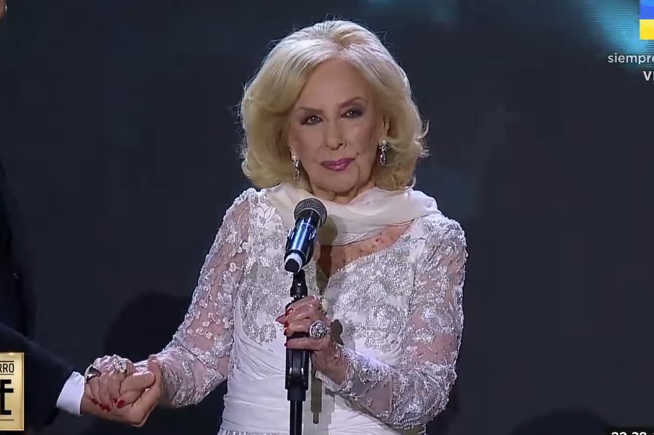 Mirtha Legrand en los premios Martín Fierro de cine. (Captura)