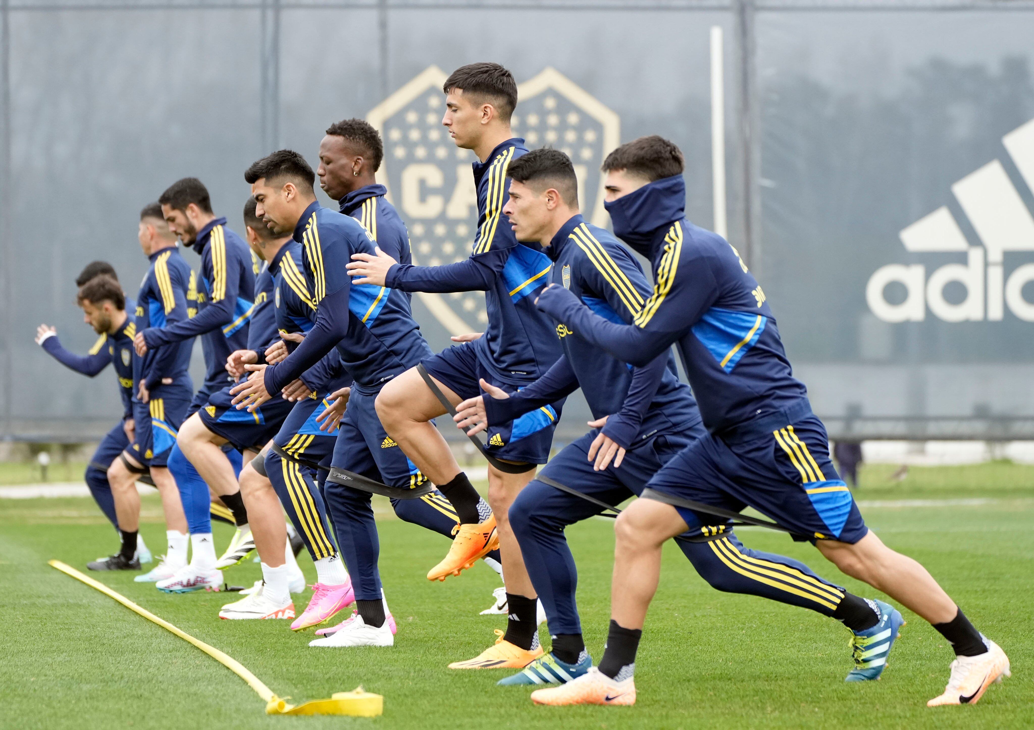 Boca cerró su entrenamiento este martes y viajó rumbo a Brasil para jugarla revancha ante Palmeiras. (Prensa Boca)