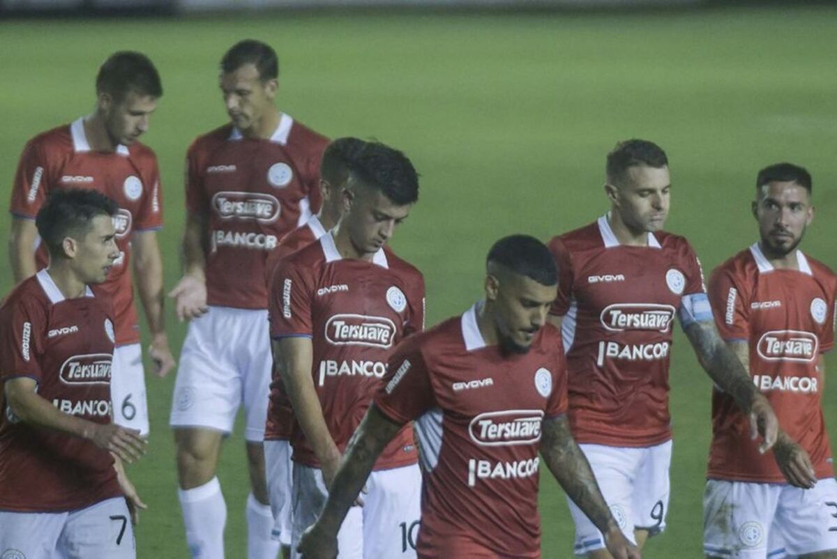 Los casos de coronavirus ponen en duda a más jugadores de Belgrano