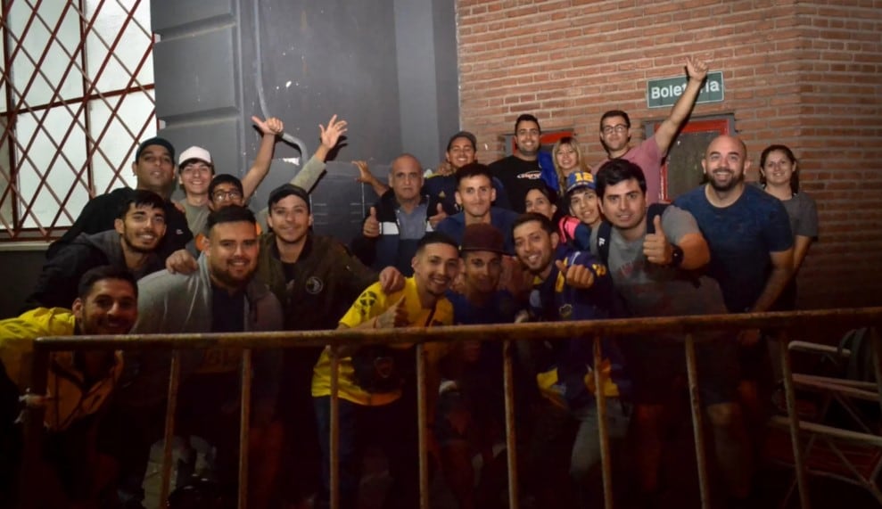 Locura de las y los puntanos por conseguir su entrada para ver a Boca vs Racing en Villa Mercedes: ¡Colas 2 días antes!