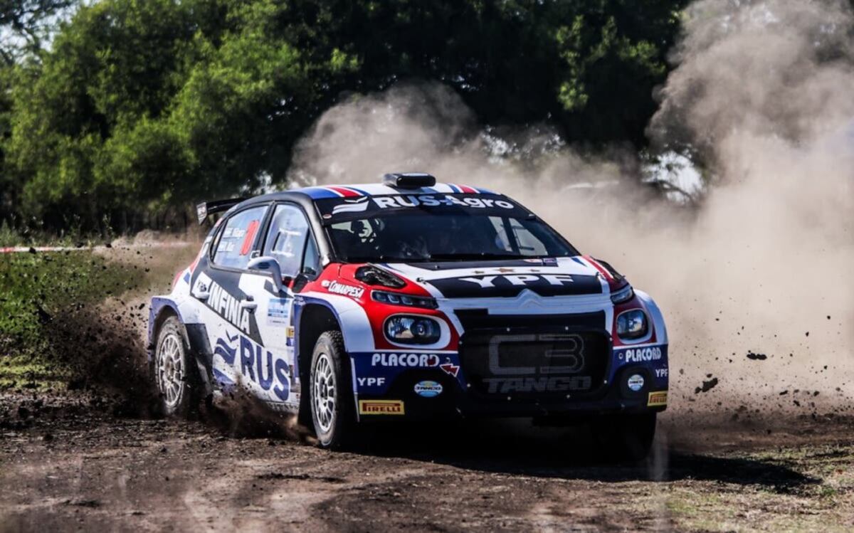 Podio de Villagra en el arranque del Rally Argentino