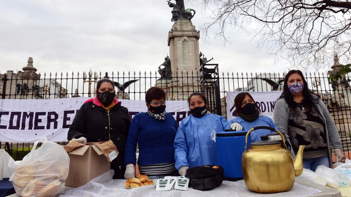 Organizaciones sociales realizaron “desayunos populares” en reclamo de asistencia