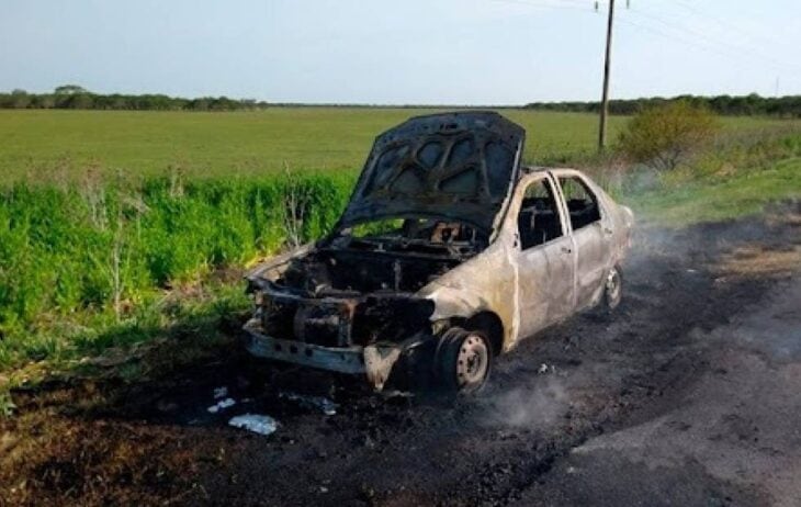 Incendio en la Ruta Nacional N°14 dejó con lo puesto a una familia que tenía como destino Montecarlo.