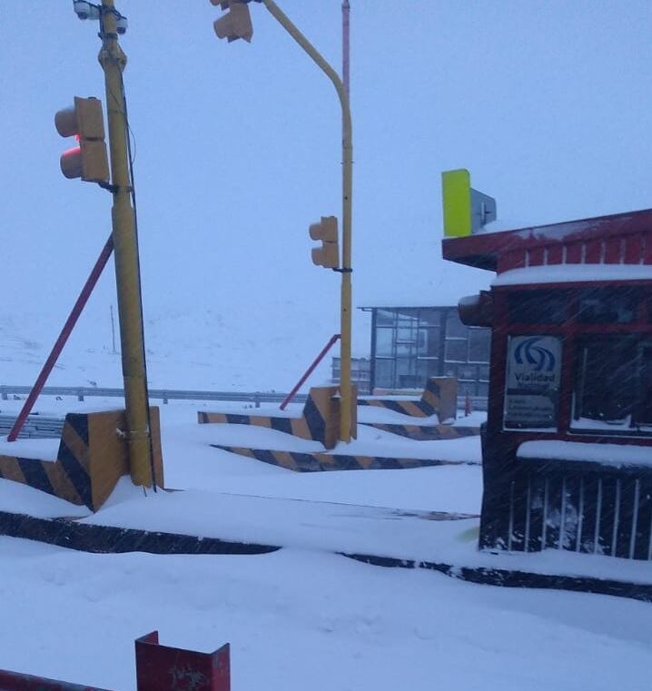 Fuertes nevadas en Alta Montaña.//Gentileza de Osvaldo Valle, de Gendarmería Nacional