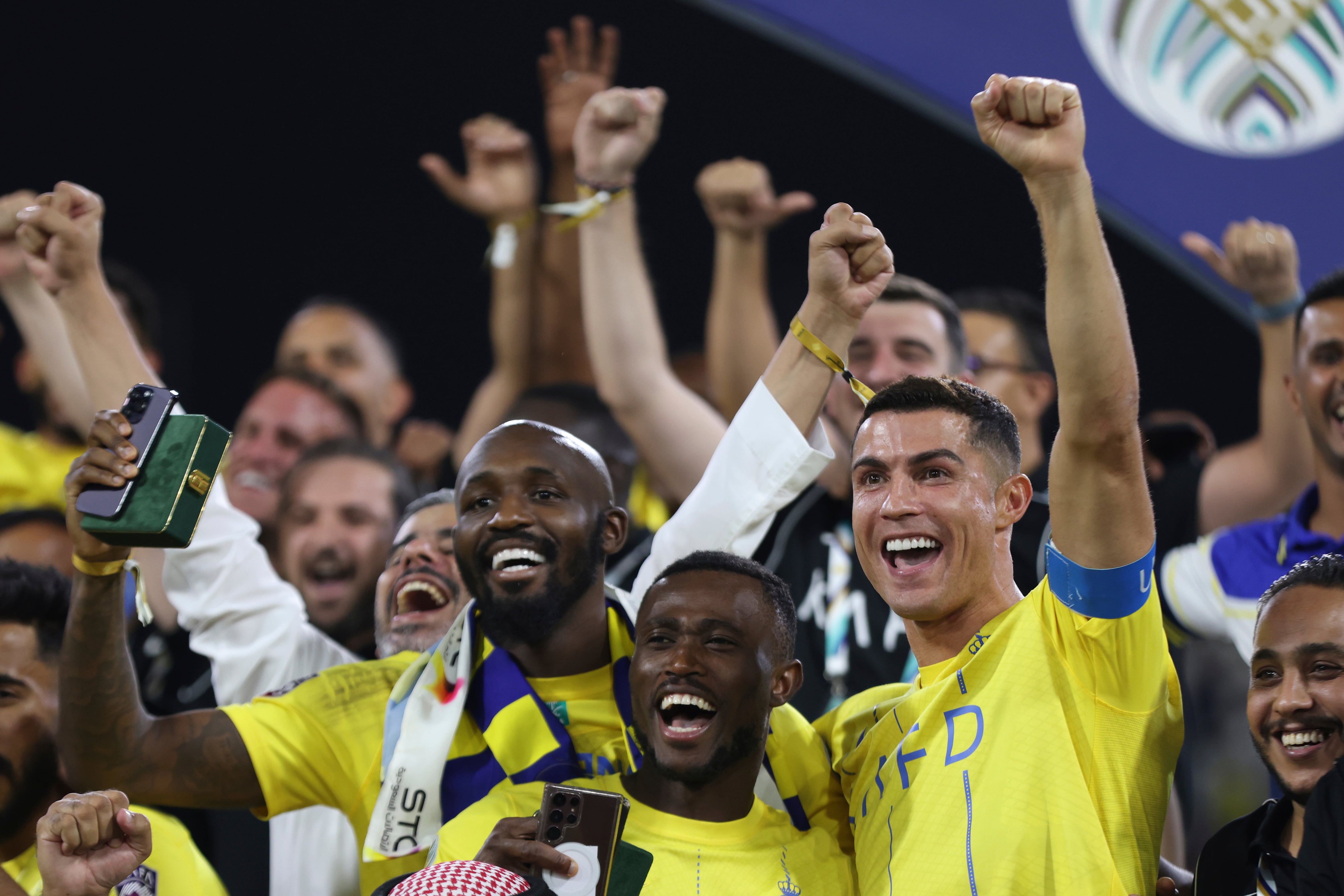 En foto del 12 de agosto del 2023, Cristiano Ronaldo del Al Nassr celebra tras vencer al Al Hilal para ganar la Arab Club Championship Cup en King Fahd Stadium, Arabia Saudí. (AP Photo/Samah Zidan)