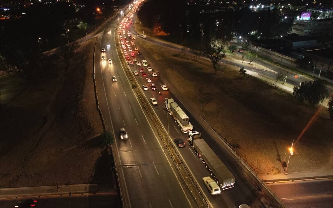 Viajan rumbo al santuario en Brasil las elefantas Pocha y Guillermina.