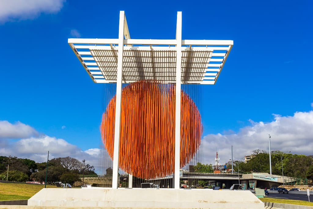 La segunda edición del BA Celebra rendirá un homenaje al maestro del cinetismo, Jesús Soto, autor de la 'Esfera de Caracas', una icónica obra de la capital de Venezuela. 