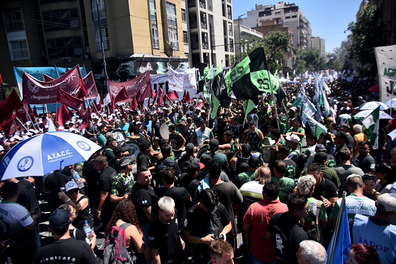 Ordenaron al Ministerio de Seguridad que no filme a los manifestantes ni mande a hacer requisas, pero fue rechazado por la Justicia.