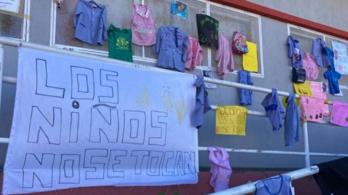 Los padres del Jardín 406 denunciaron persecución policial y falta de atención médica a sus hijos