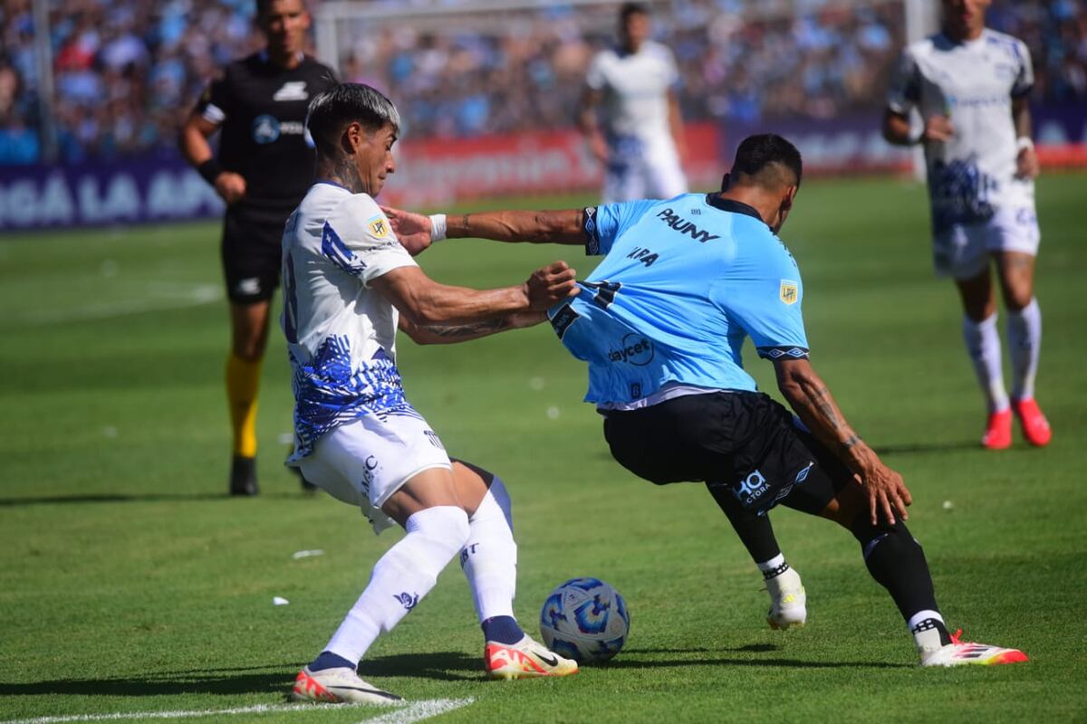 Belgrano y Talleres igualaron en un parejo clásico cordobés por la fecha 11 de la Liga Profesional