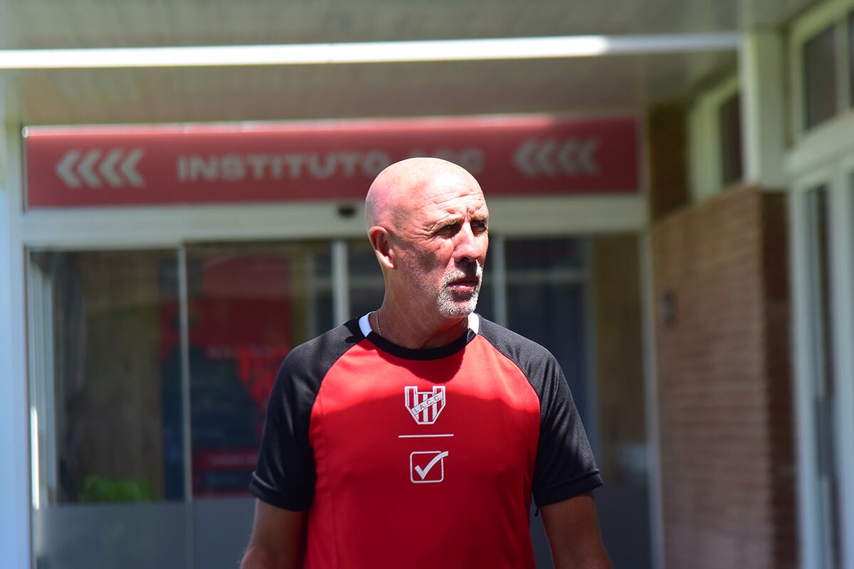 Tras la segunda derrota consecutiva, Daniel Oldrá dejó de ser el DT de Instituto