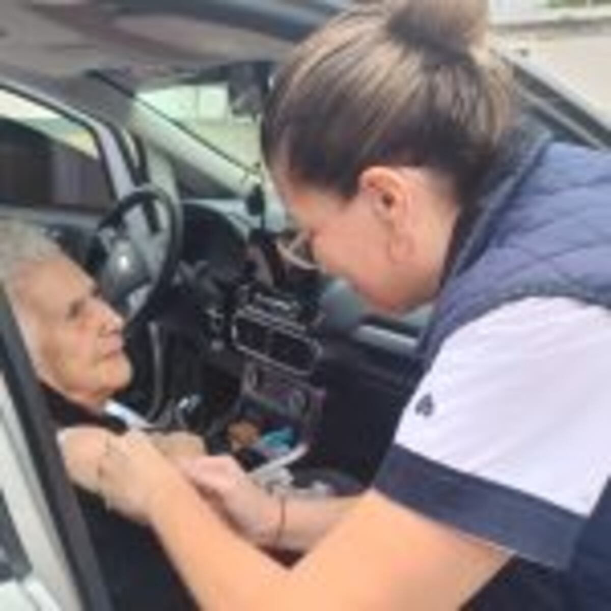 El Ministerio de Salud celebró una jornada récord de inmunización en el AutoVac