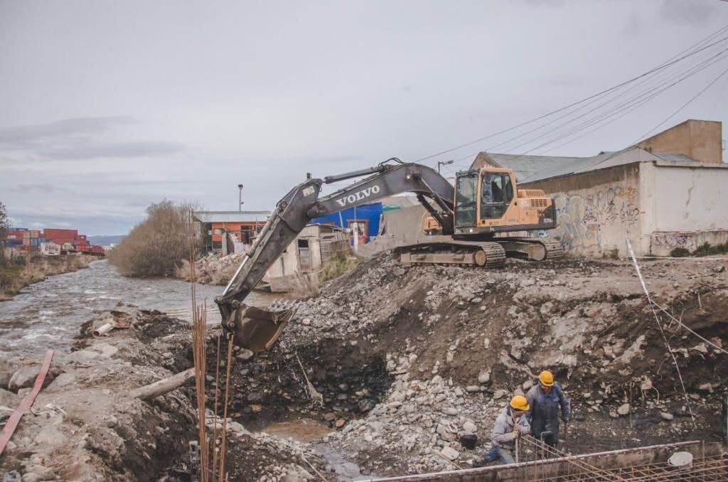 Avanzan los trabajos del nuevo puente sobre el Arroyo Grande