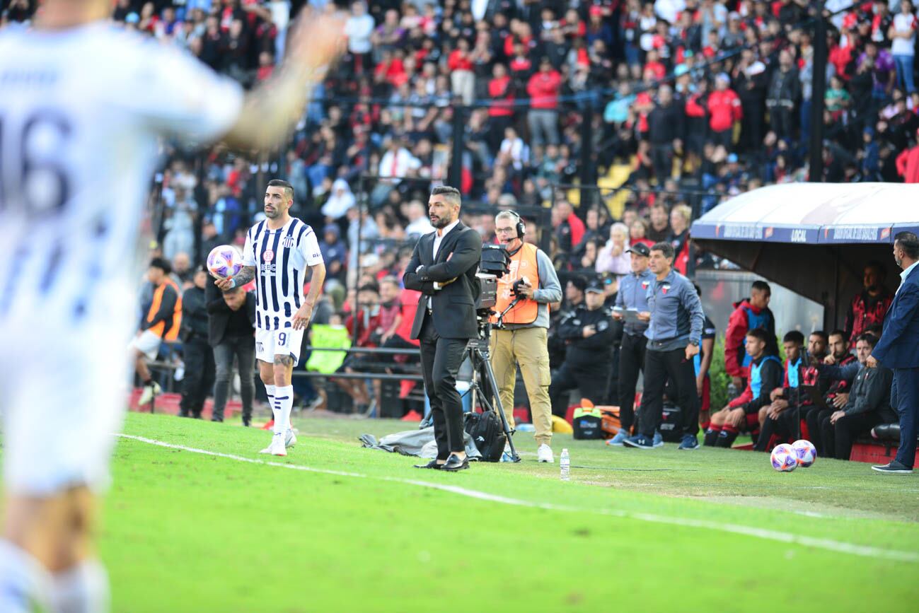 Javier Gandolfi, remontadas como jugador y como DT (José Gabriel Hernández / La Voz)