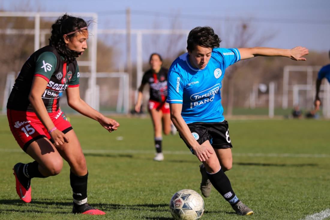 Sabrina Maldonado, una de las mejores futbolistas del plantel pirata (Prensa Belgrano)