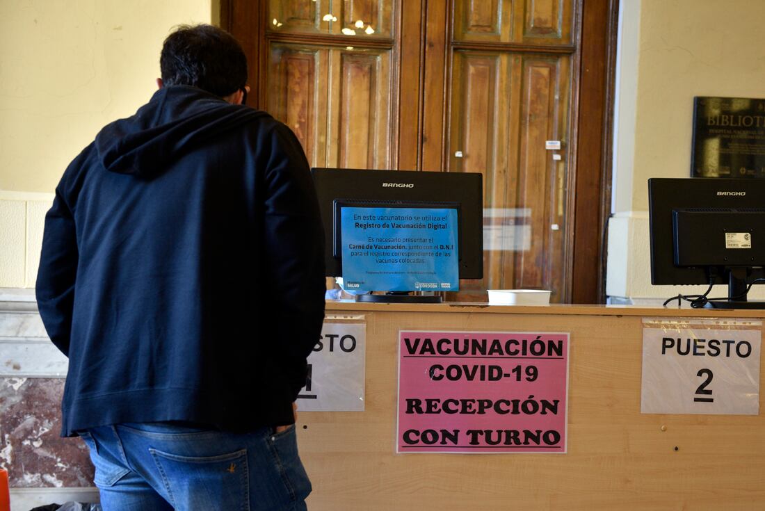 Cerca de 2 millones de personas ya estarían habilitadas para recibir la segunda dosis de refuerzo contra el coronavirus en nuestro país.