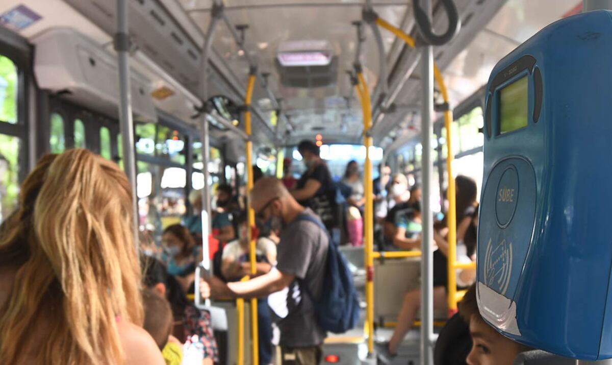 Apenas 100 personas decidieron pagar el boleto sin subsidio durante el primer día de la medida