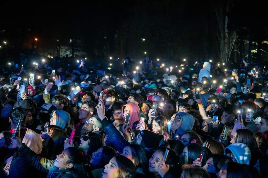 Cierre de las celebraciones por el Día del Estudiante en El Trapiche con La Konga