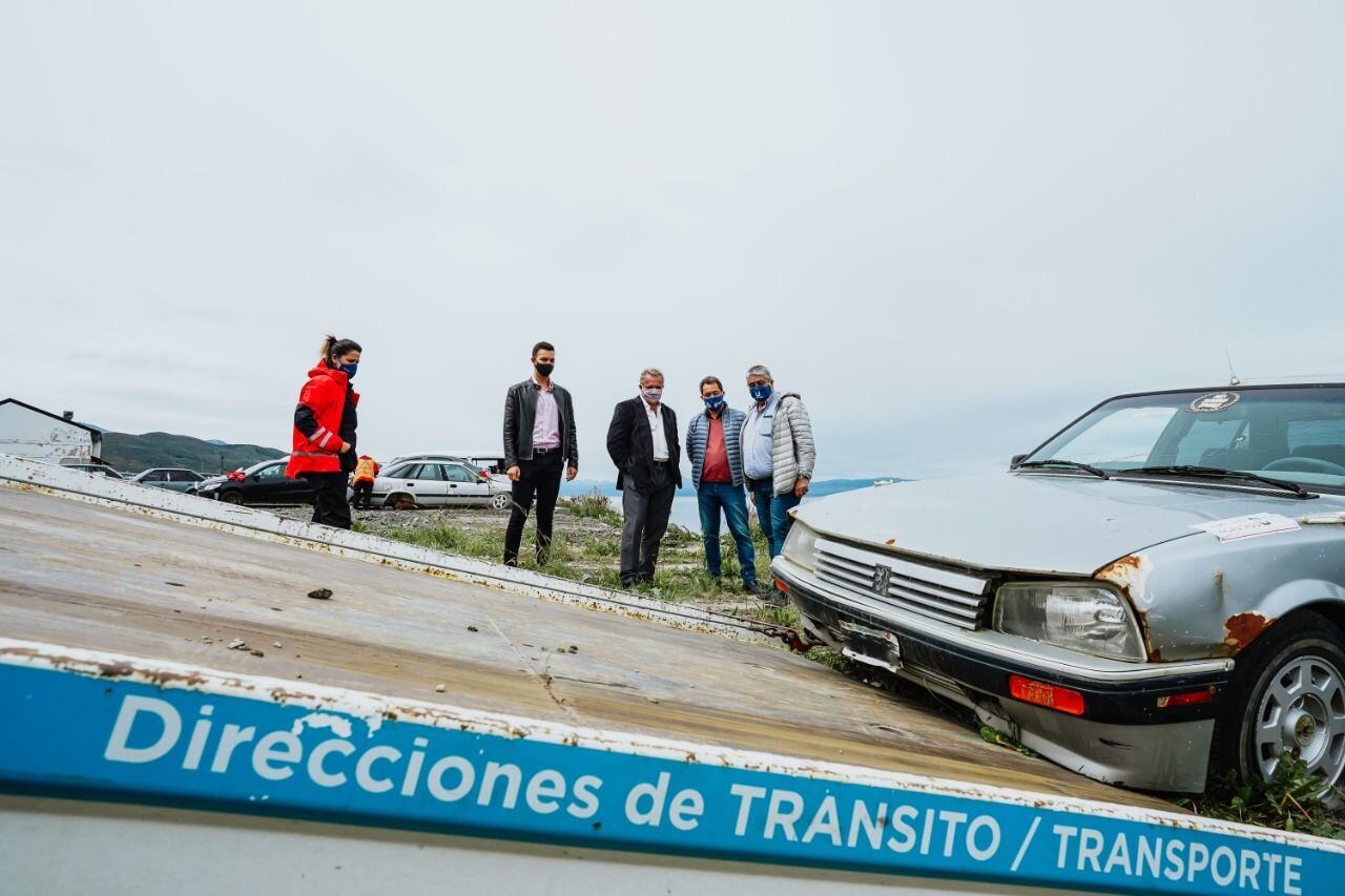 Se recorrió el trabajo que se viene realizando en las playas de incautamiento vehicular de la Municipalidad de Ushuaia.