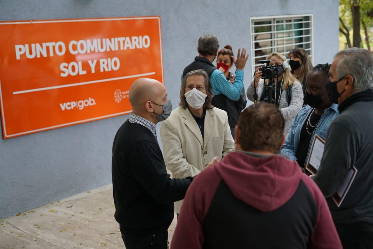 Entrega de certificados del taller de Electrónica Básica, en el nuevo espacio “Punto Comunitario Sol y Río”.