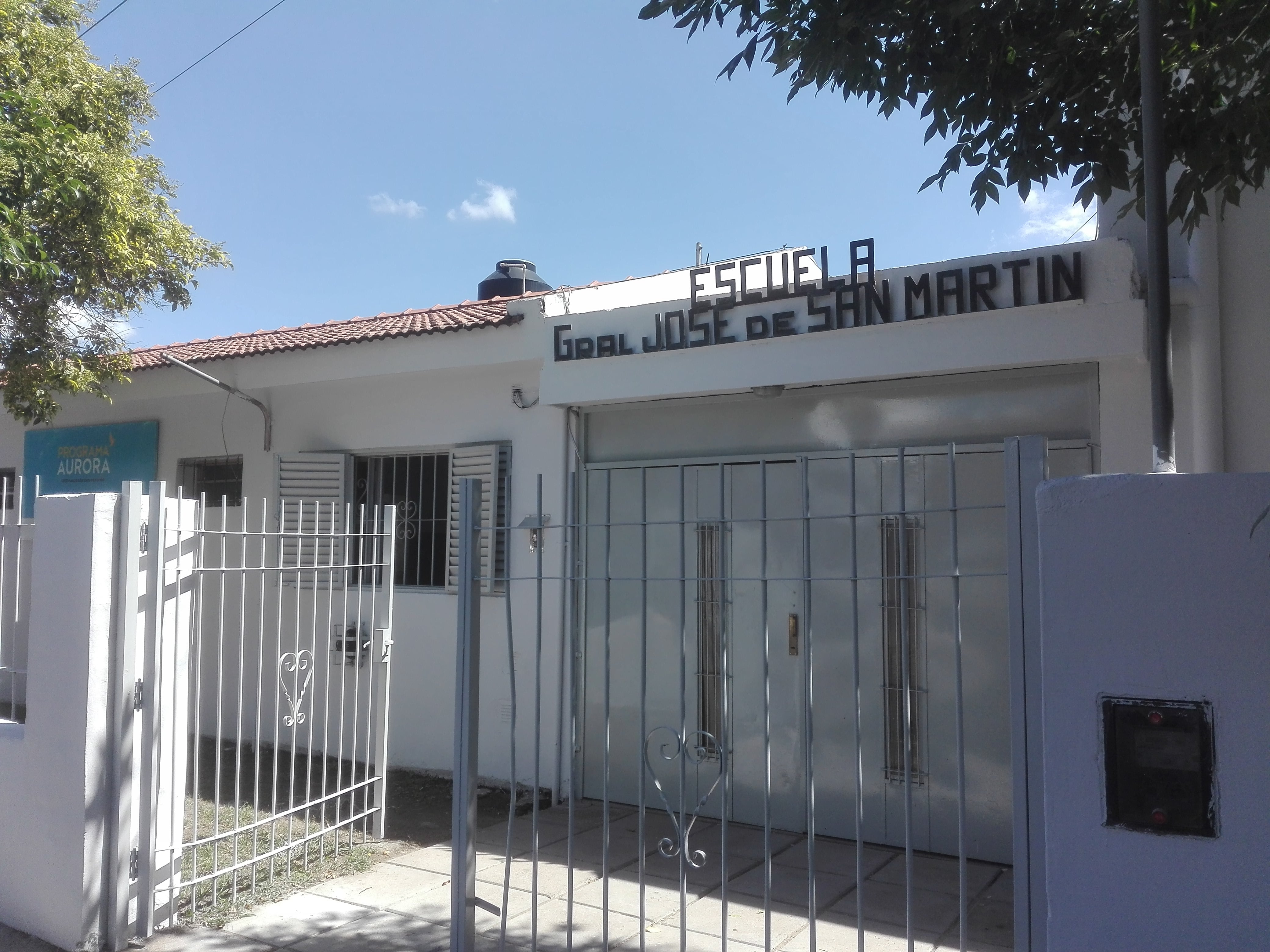 Fachada de la escuela San Martín