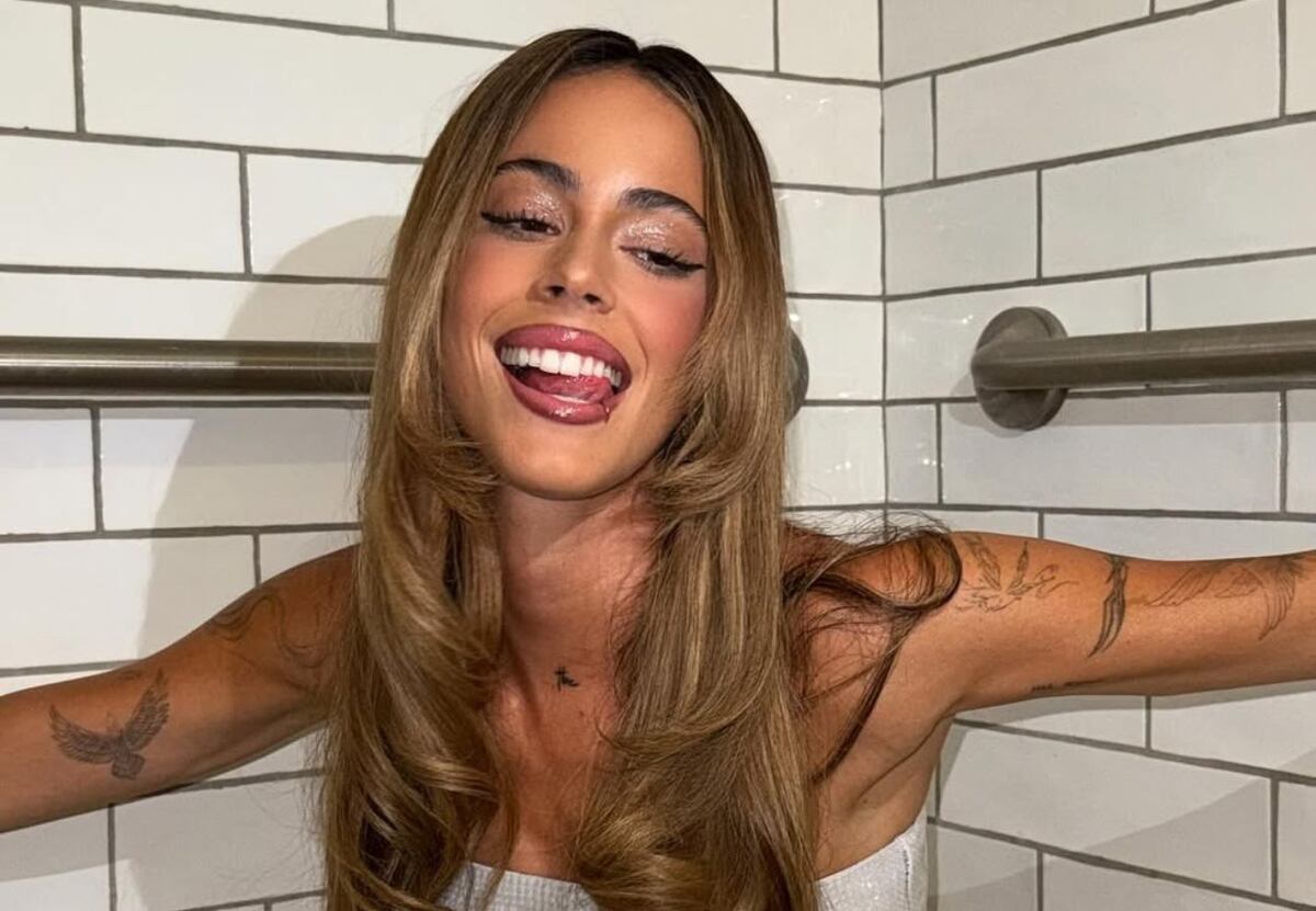 Tini Stoessel se robó todas las miradas con su look urbano y marcó tendencia con los borcegos estrellas de la temporada
