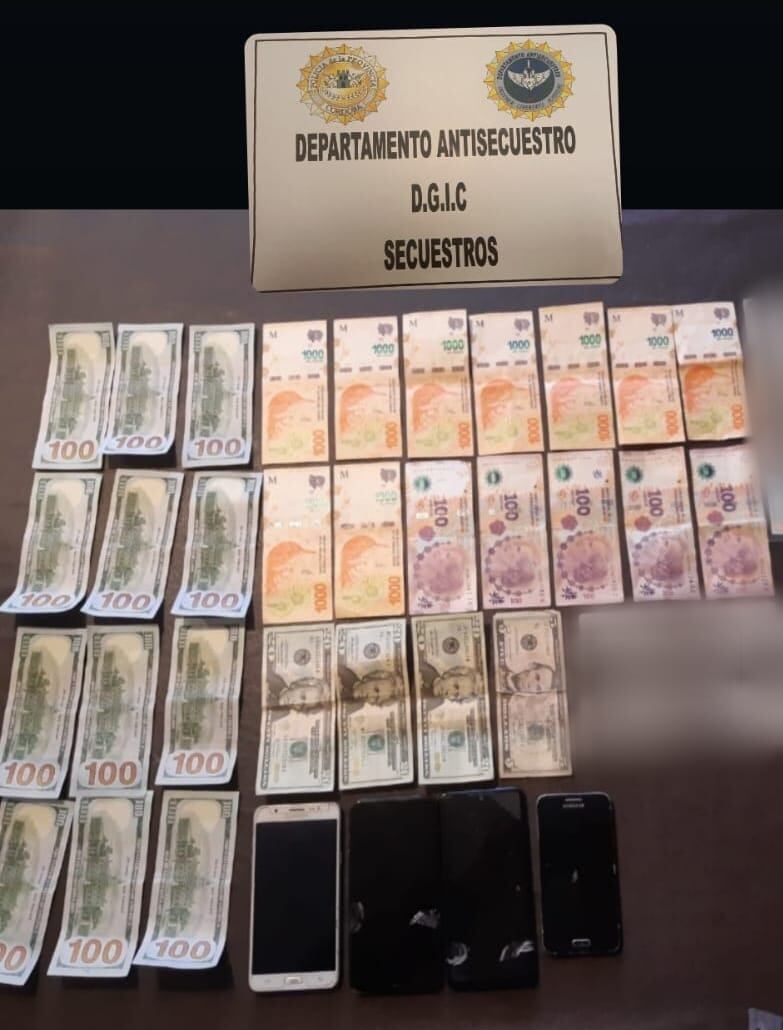 Policía. Dinero y otros elementos secuestrados en Córdoba.