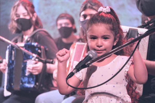 La pequeña de 3 años fue sensación en la Fiesta Provincial del Chamamé.