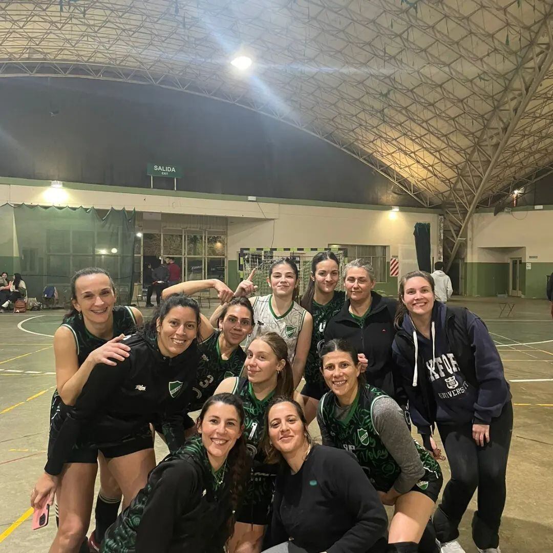 Voley femenino Club Deportivo y Cultural Arroyito