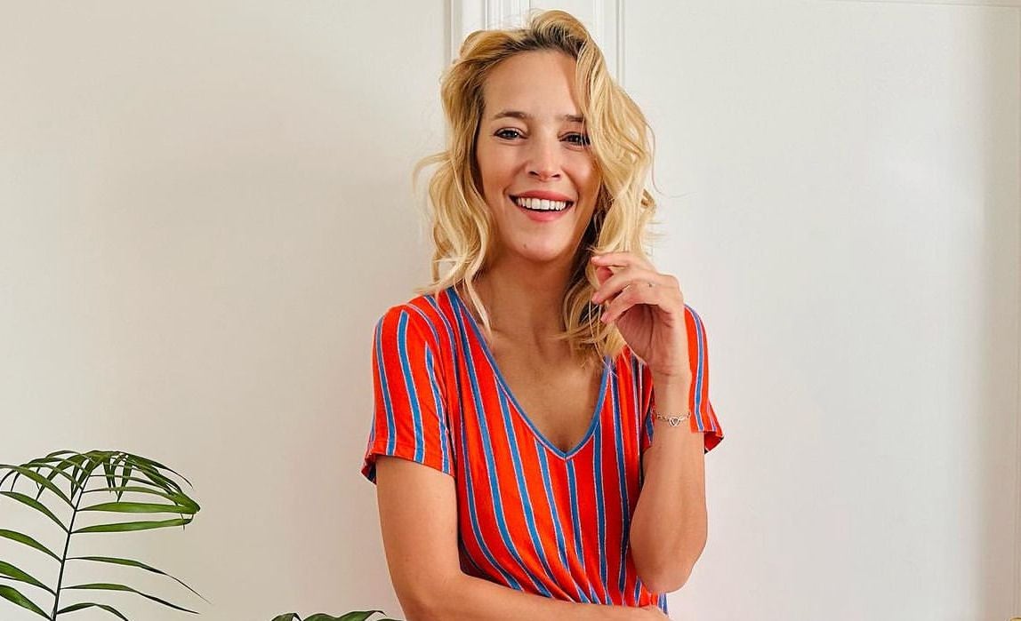 Luisana Lopilato subió la temperatura con un piyama animal print y ultra escote
